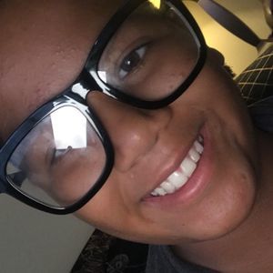 Meet your Posher, Deiby